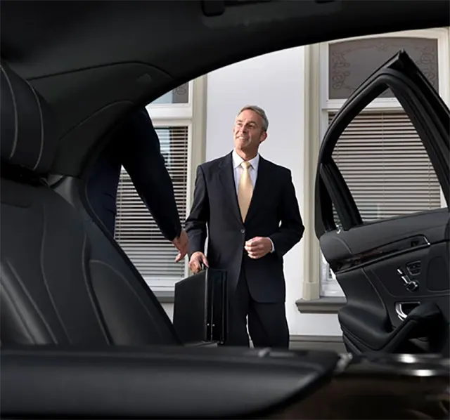 Warner Robins Chauffeur Service | Grand Limousine